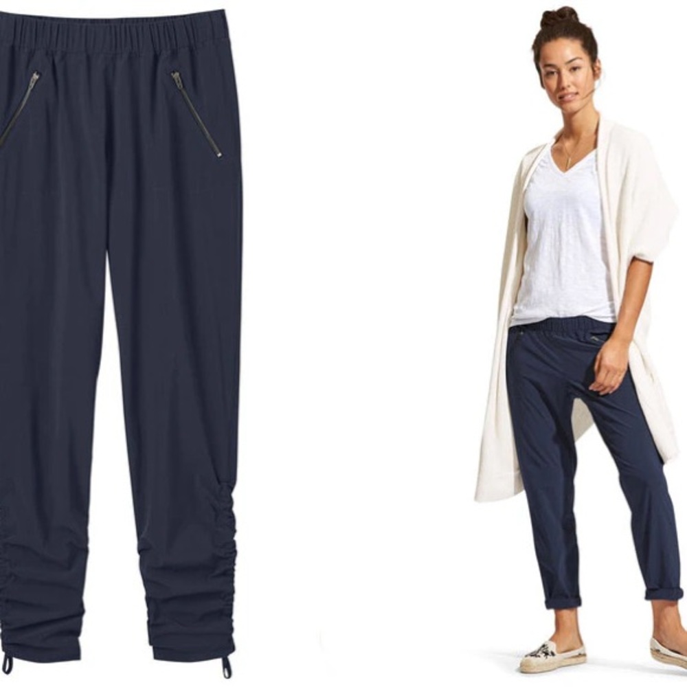 Athleta Aspire Cinch Leg Ankle Pant in Flint
Gray- 4